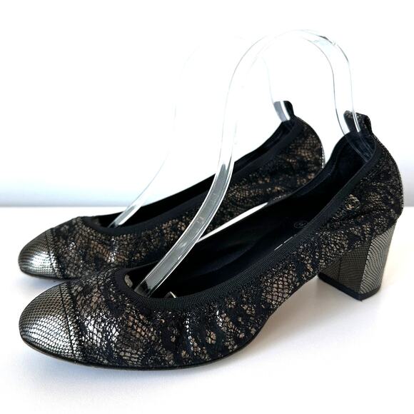 CHANEL Black Gold Metallic Cap Toe Stretchy Block Heel Pumps IT 40 - Picture 1 of 16